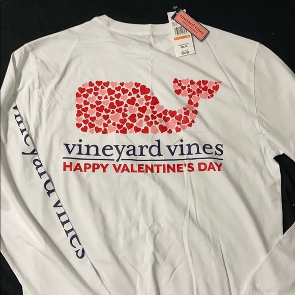 Vineyard Vines Other - Vineyard Vines valentines long sleeve tee